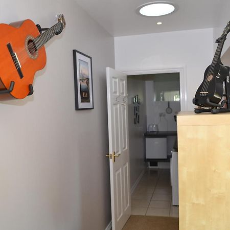 Beautiful Studio In Ely Exteriör bild